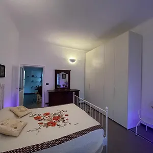Appartamento Casa Mozart, Savona